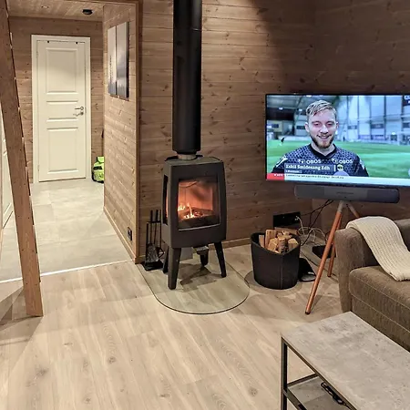 Feriehus 3 Bedroom Cozy In